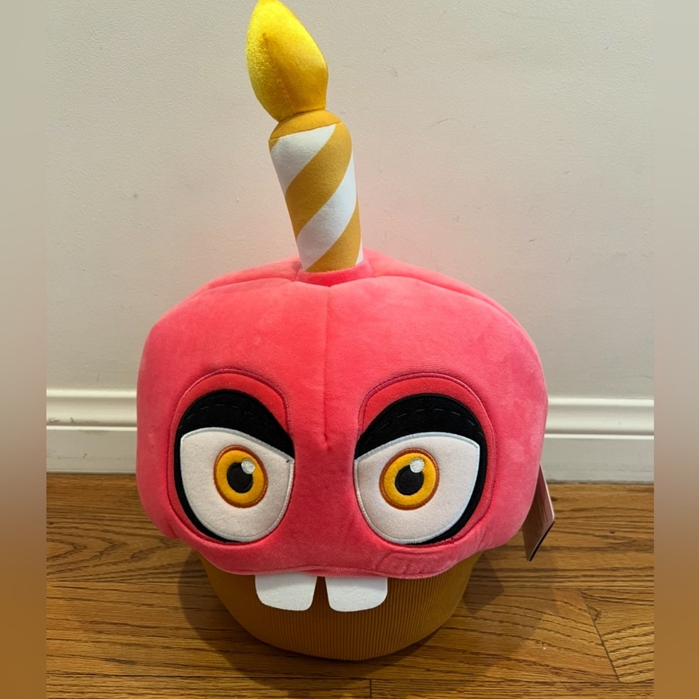 2024 Funko Five Nights at Freddy's MR. CUPCAKE 16” Plush GameStop Exclusive FNAF